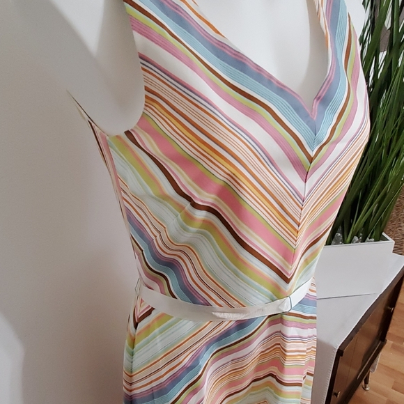 Multi Stripped sleavless dress - Picture 3 of 8